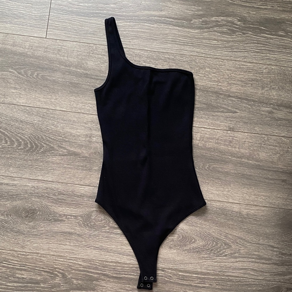 abercrombie Black One-Shoulder Bodysuit